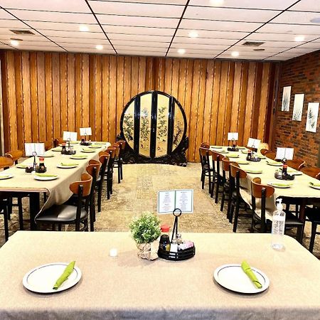 Regency Inn Iola Εξωτερικό φωτογραφία